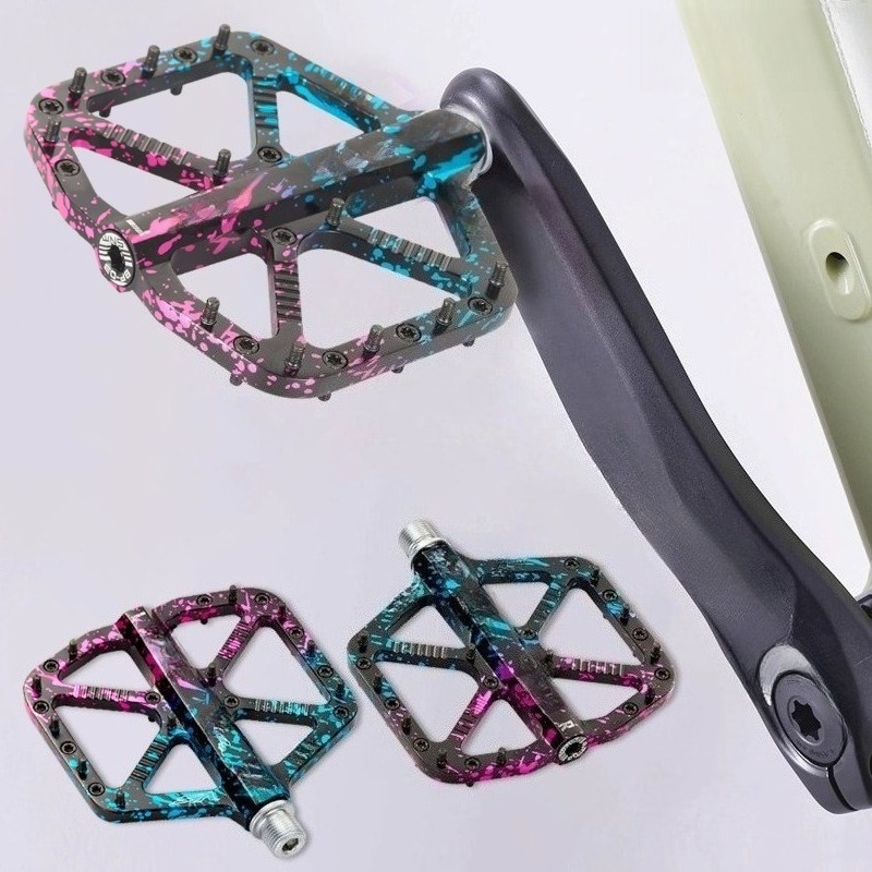 Mountain bike pedals feature t - Mountain Biking Vs Road Biking review and price